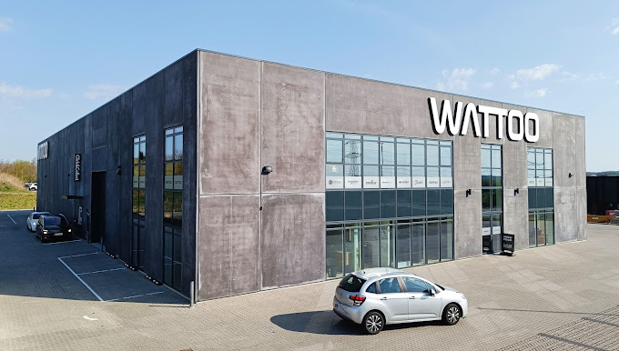 WATTOO.DKs bygning med lager, administration og showroom.